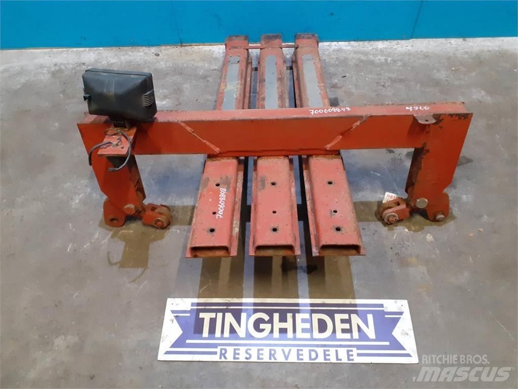 Hesston 4700 Paalipihdit