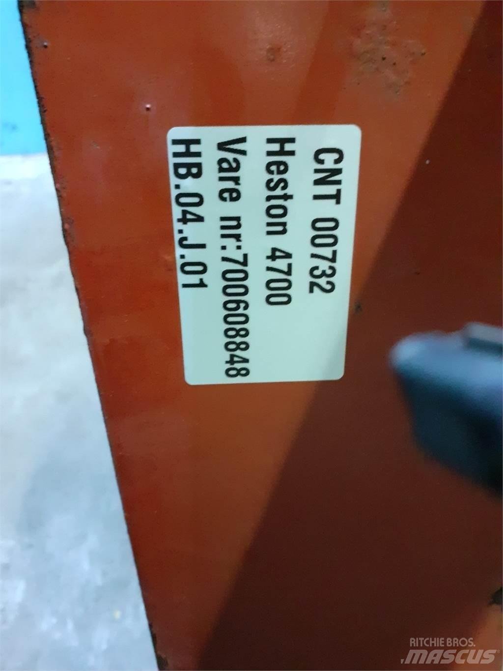 Hesston 4700 Paalipihdit