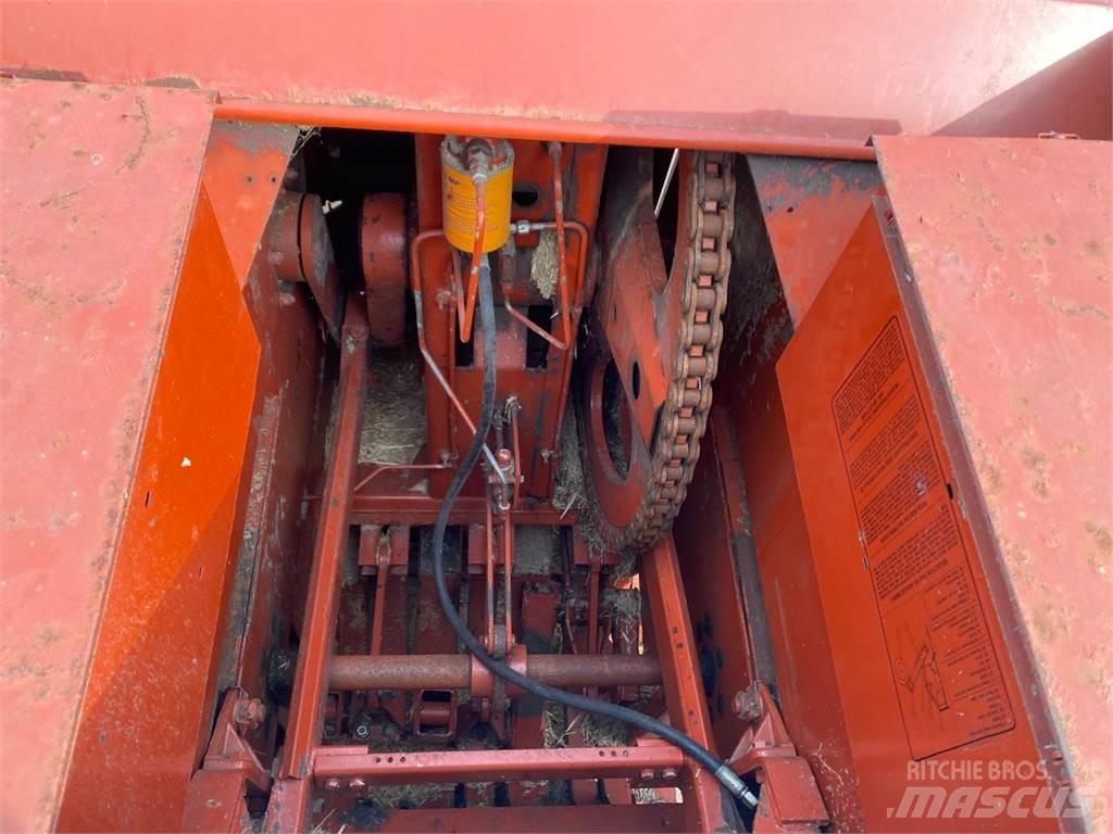 Hesston 4700 Kanttipaalaimet
