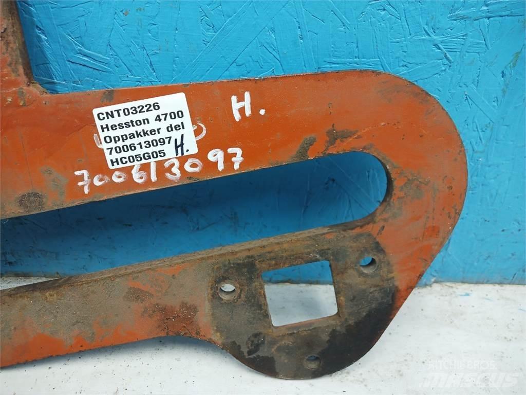 Hesston 4700 Muut maatalouskoneet