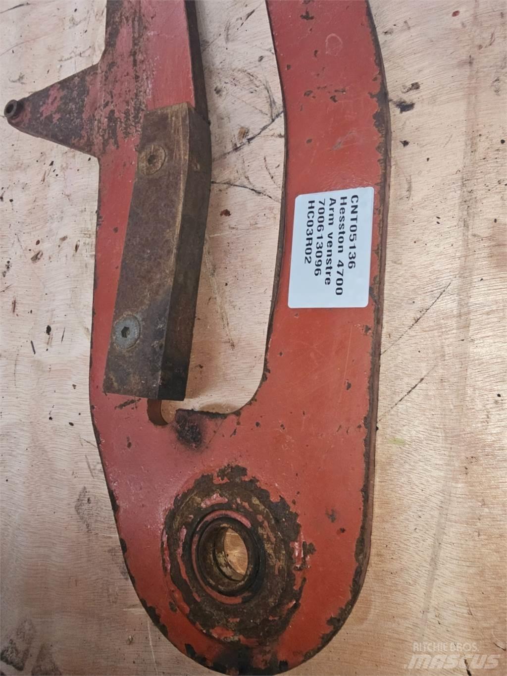 Hesston 4700 Muut maatalouskoneet