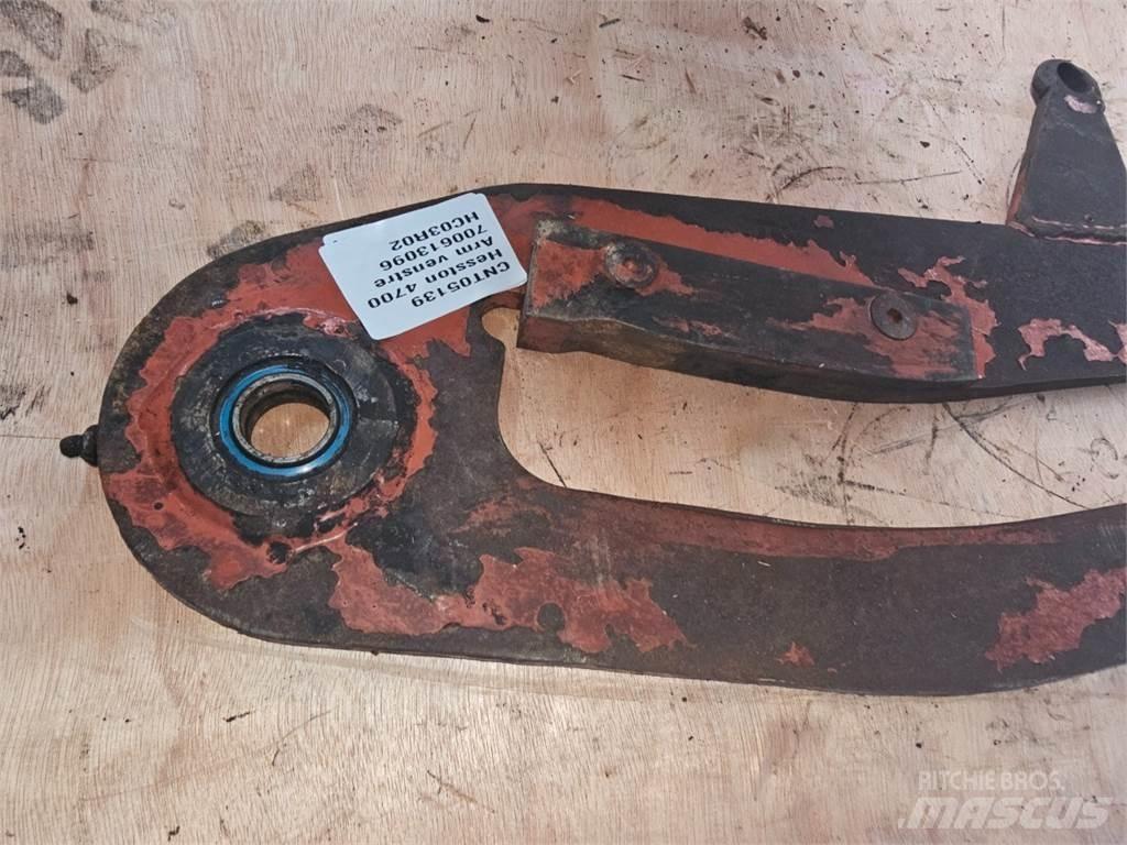Hesston 4700 Muut maatalouskoneet