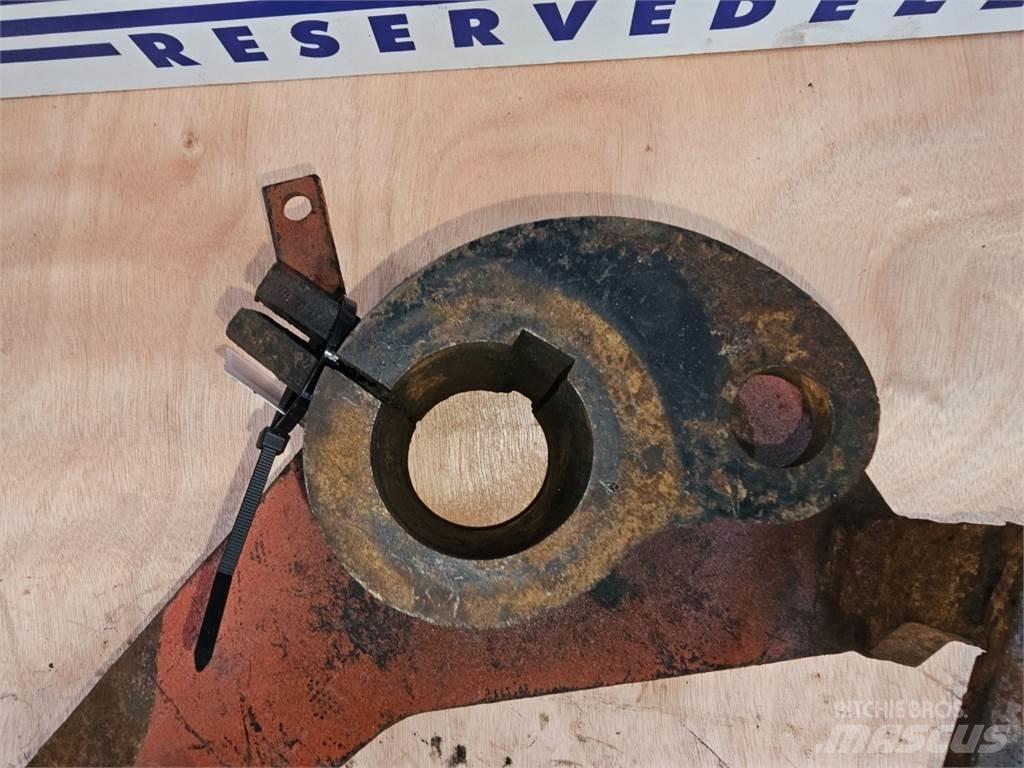 Hesston 4700 Muut heinä- ja tuorerehukoneet