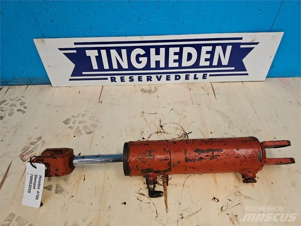 Hesston 4700 Hydrauliikka