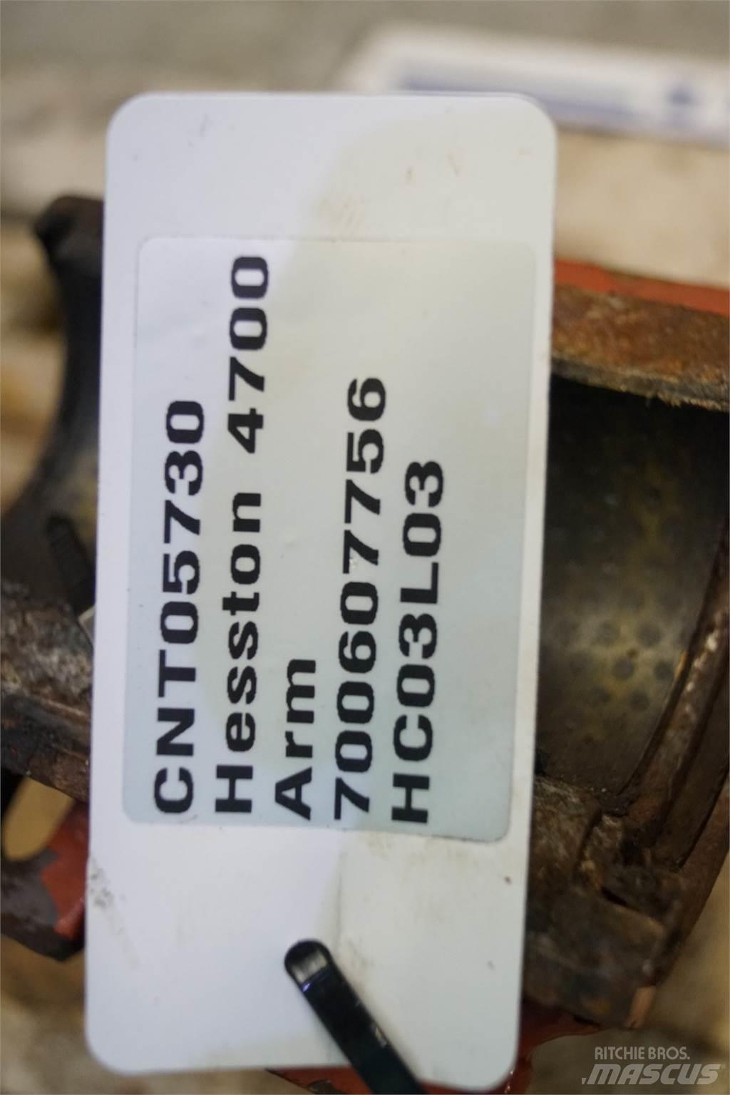 Hesston 4700 Muut maatalouskoneet