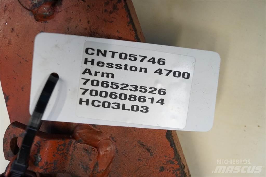 Hesston 4700 Muut heinä- ja tuorerehukoneet
