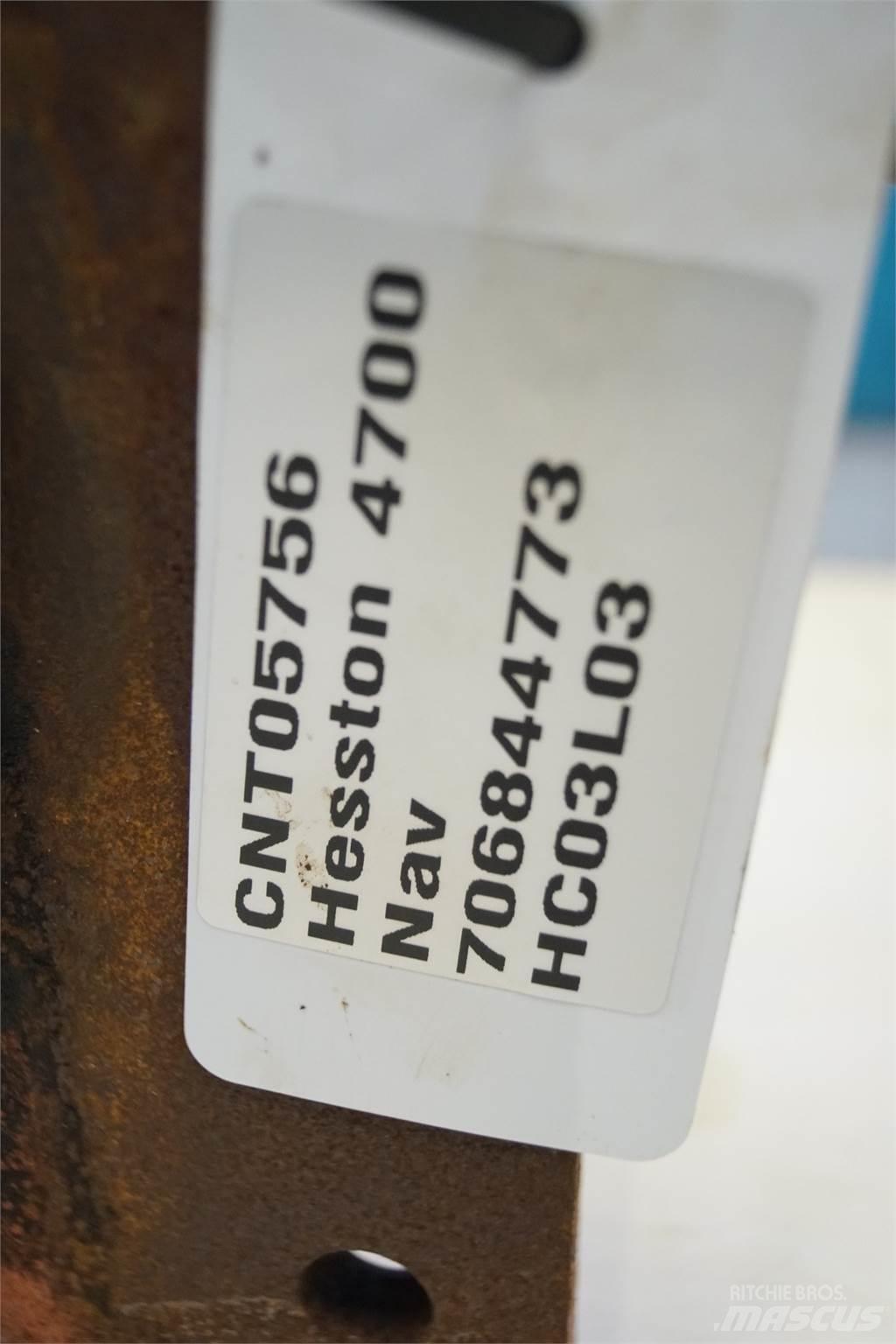 Hesston 4700 Muut heinä- ja tuorerehukoneet