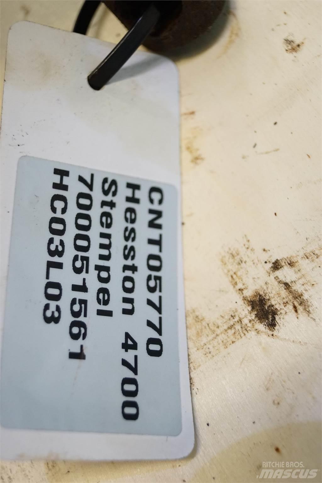 Hesston 4700 Hydrauliikka