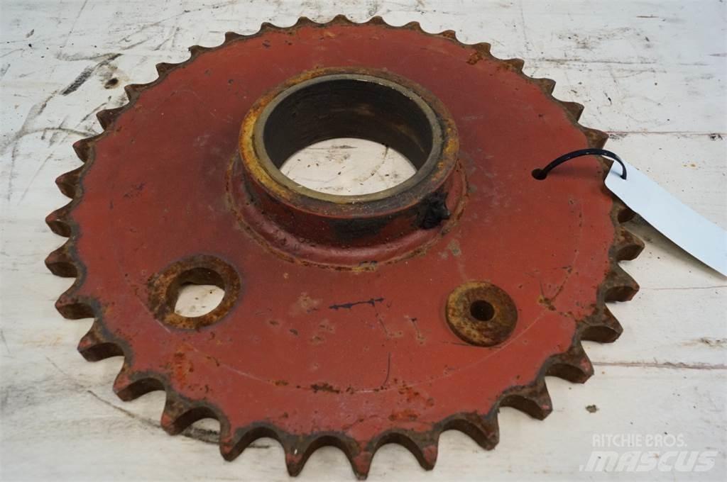Hesston 4800 Muut heinä- ja tuorerehukoneet