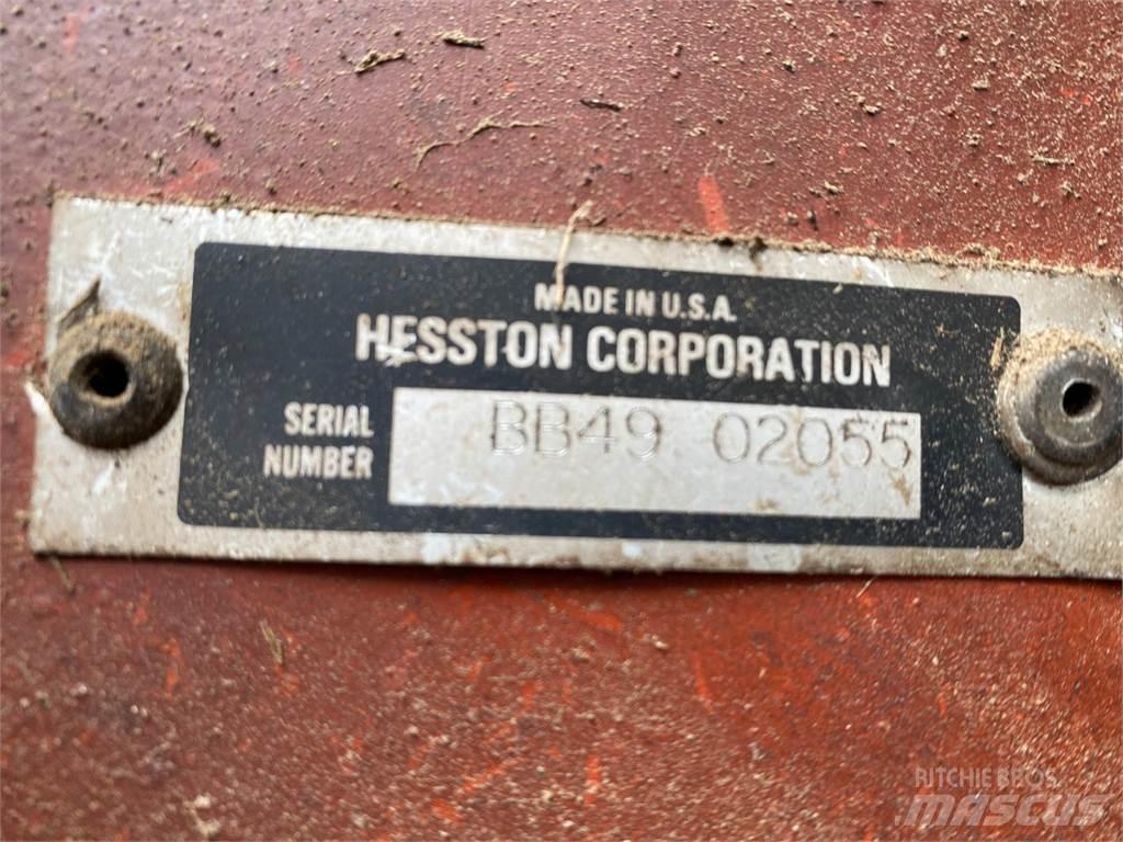 Hesston 4900 Kanttipaalaimet