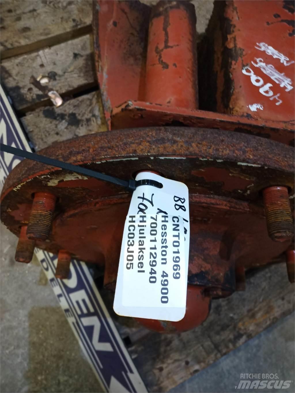Hesston 4900 Akselit