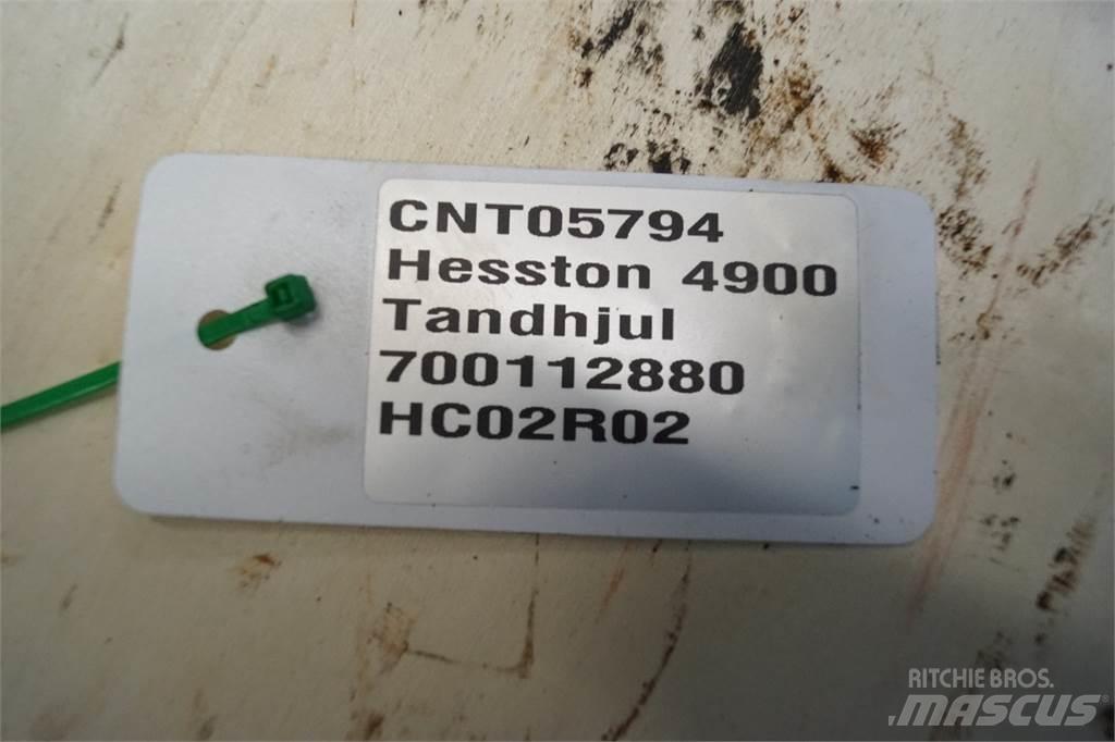 Hesston 4900 Muut heinä- ja tuorerehukoneet