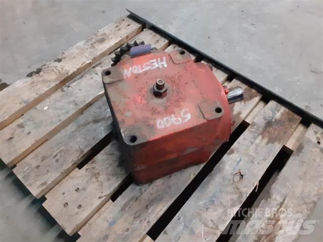 Hesston 5700 Vaihteisto