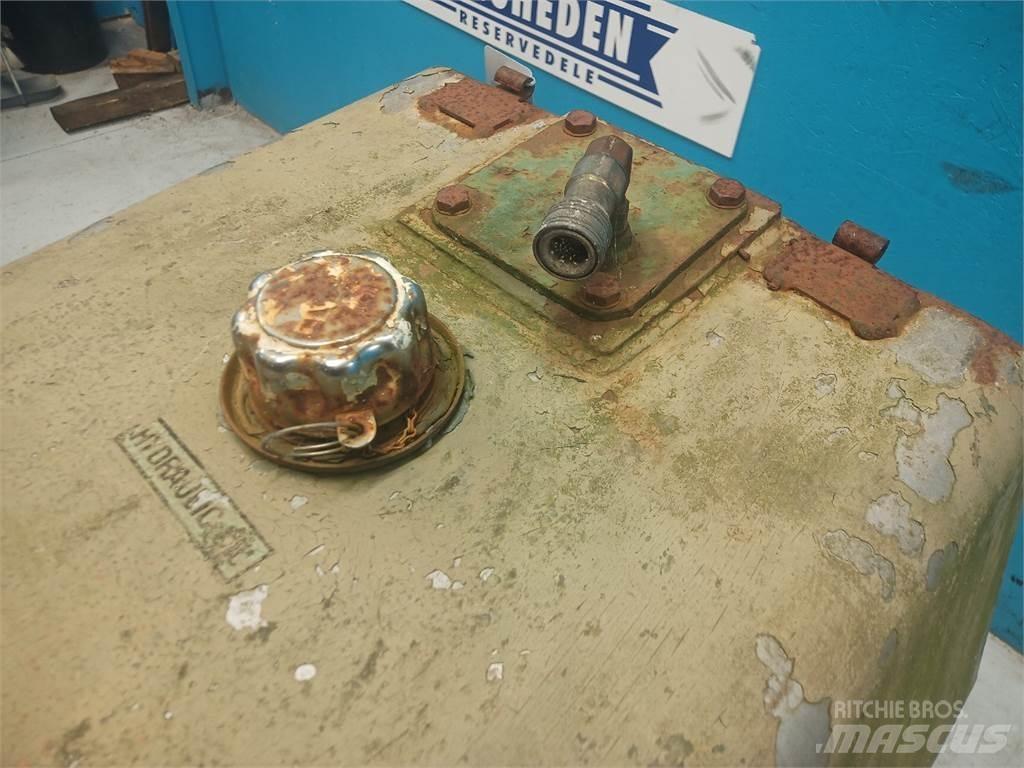 Hydrema 806 Hydrauliikka