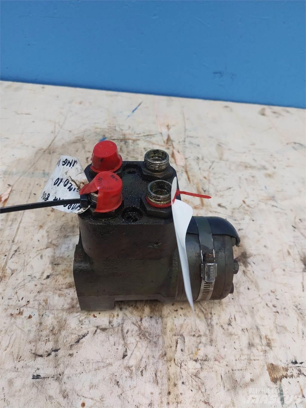 Hydrema 806 Akselit