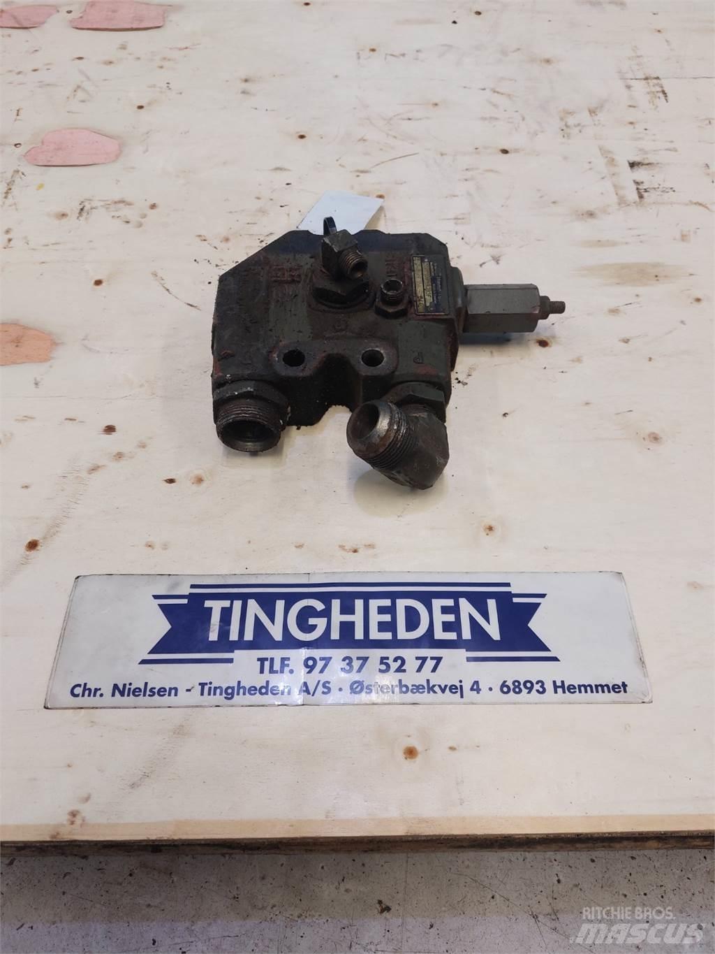 Hydrema 806 Hydrauliikka