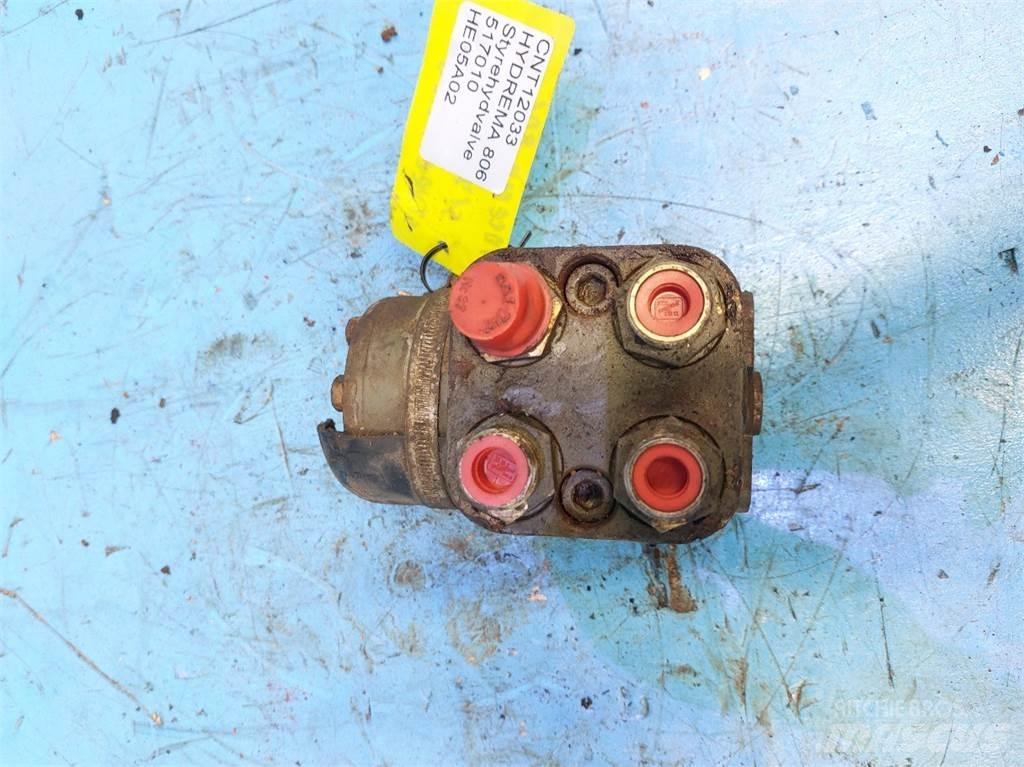 Hydrema 806 Akselit