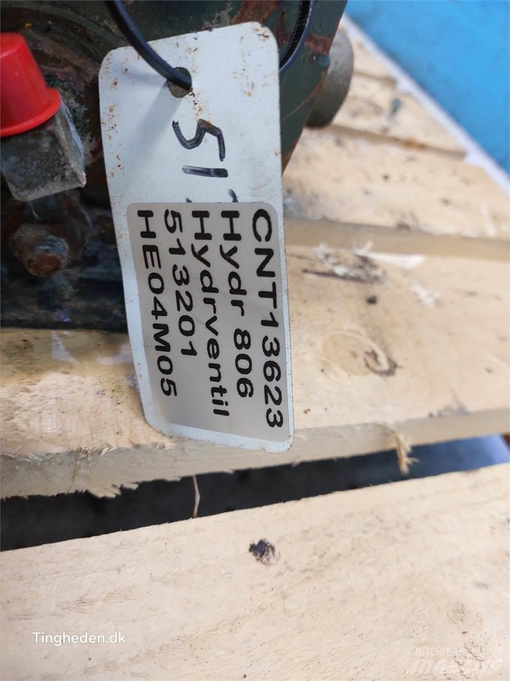 Hydrema 806 Hydrauliikka