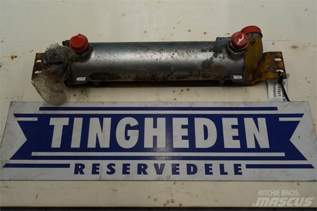 Hydrema 807 Jäähdyttimet