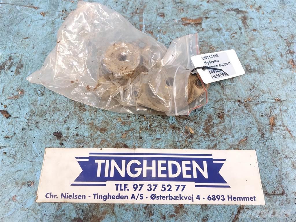 Hydrema 906 Moottorit