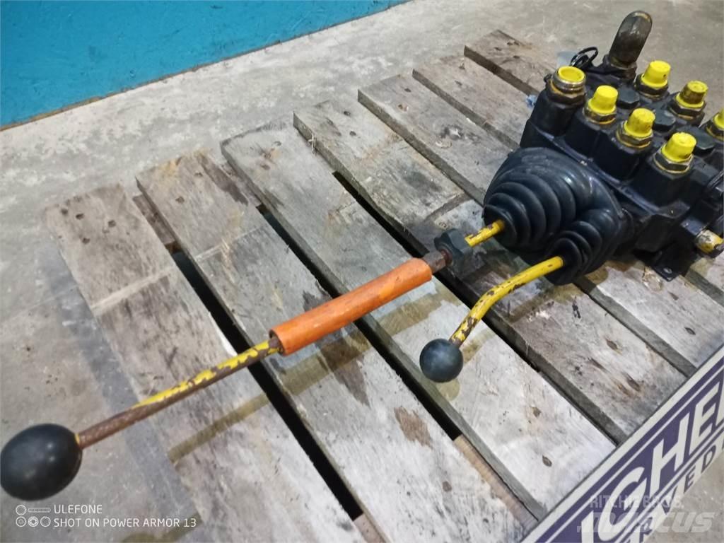 Hydrema 906A Hydrauliikka