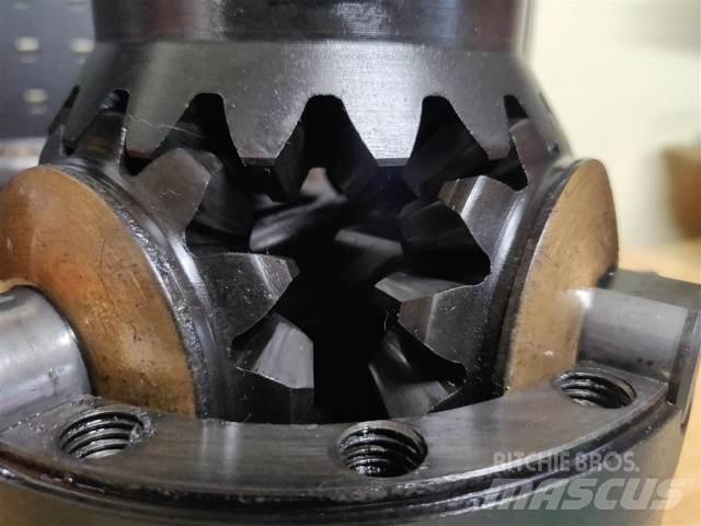 Hydrema 906B Akselit