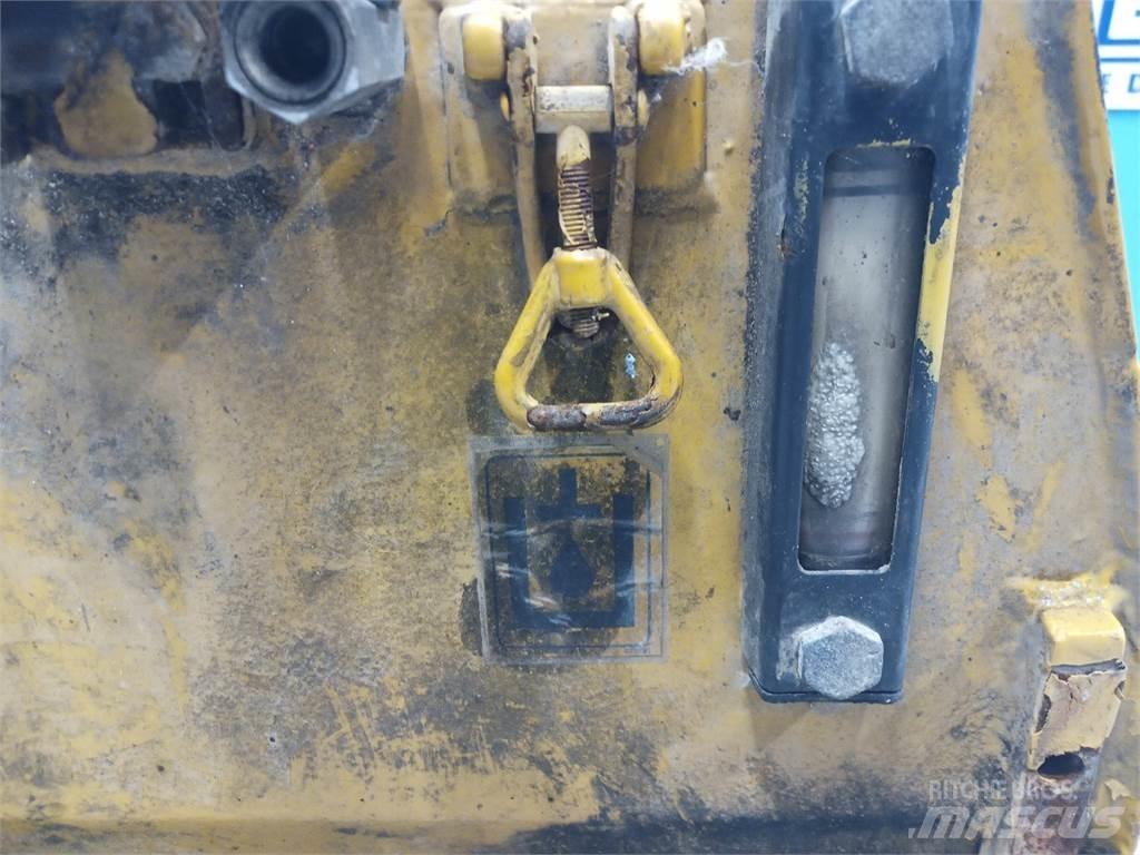Hydrema 906B Hydrauliikka