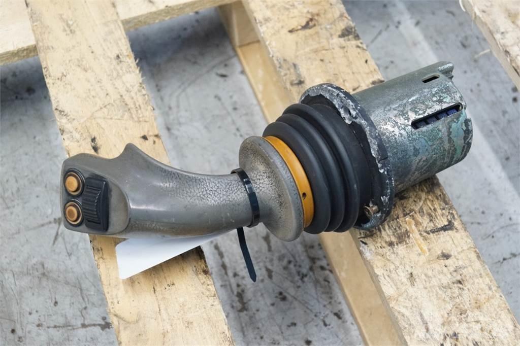 Hydrema 906B Sähkö ja elektroniikka