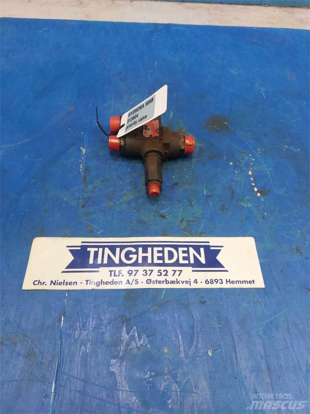 Hydrema 906B Hydrauliikka