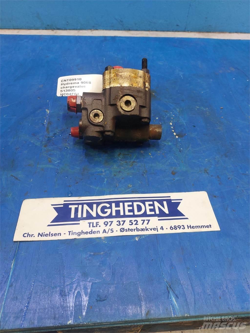 Hydrema 906B Hydrauliikka