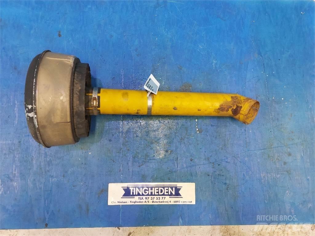 Hydrema 906B Moottorit