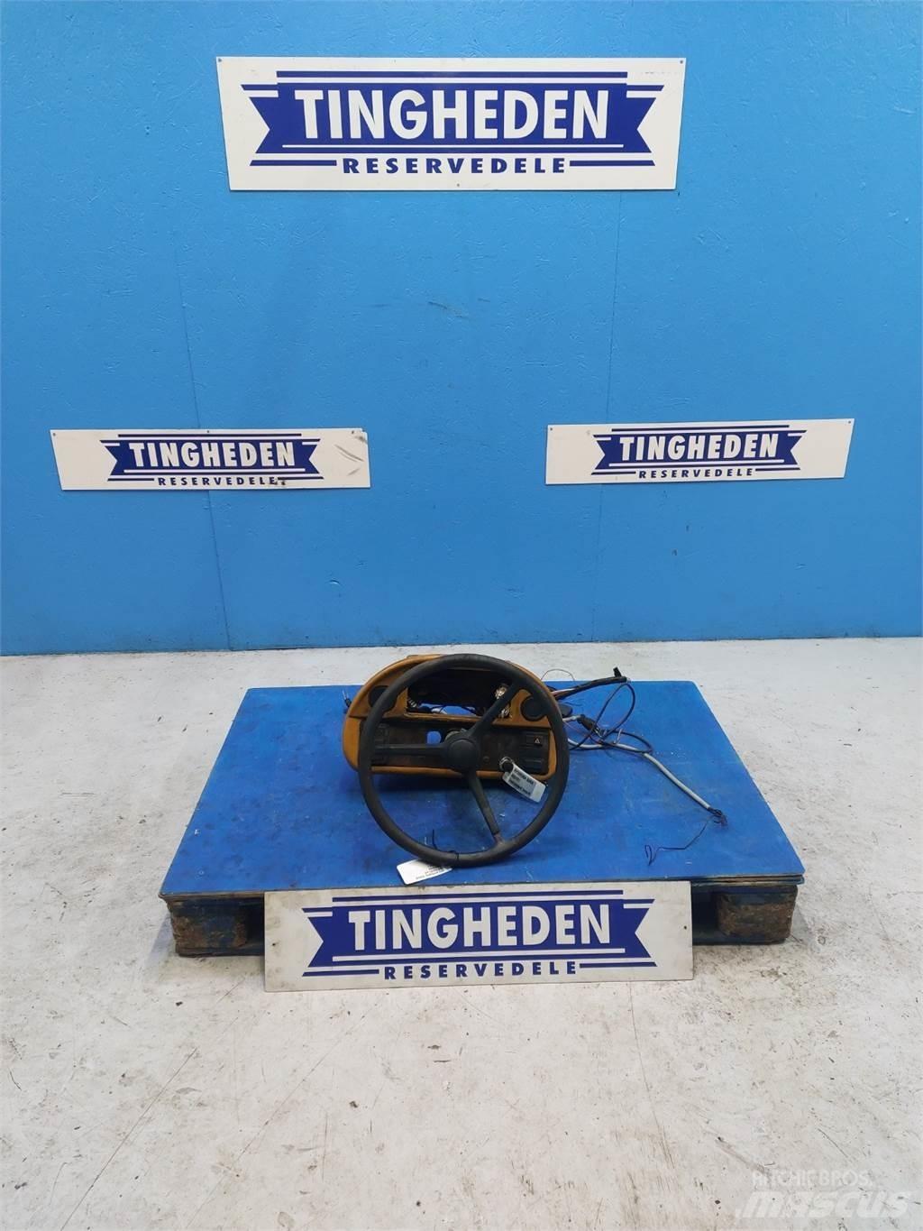 Hydrema 906B Sähkö ja elektroniikka