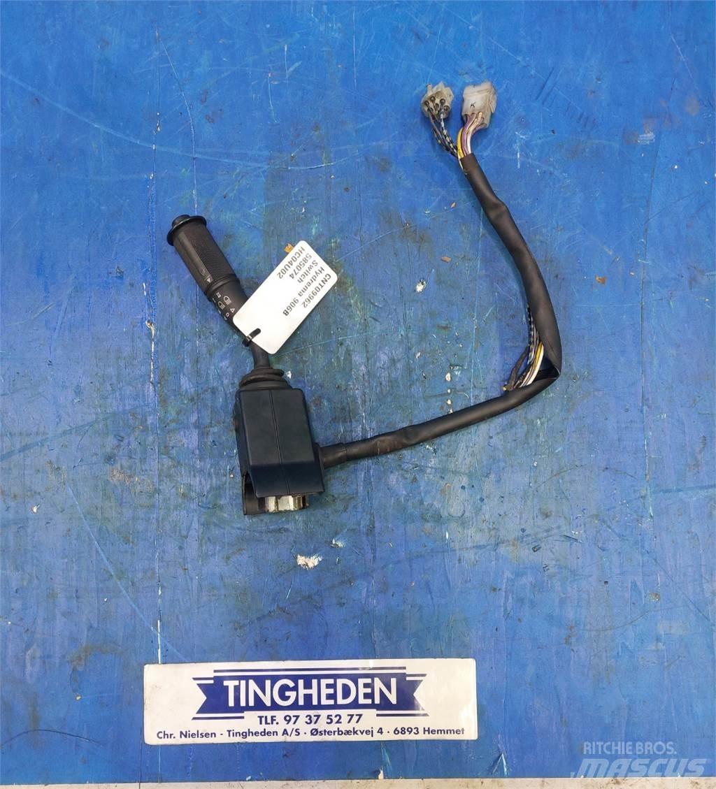Hydrema 906B Sähkö ja elektroniikka