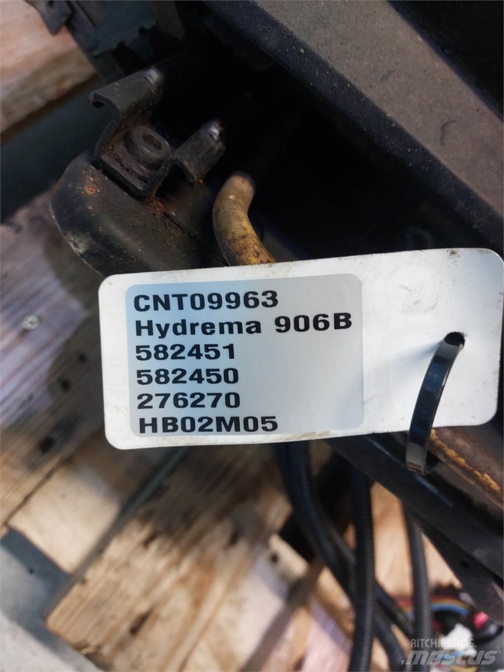 Hydrema 906B Ohjaamo ja sisusta