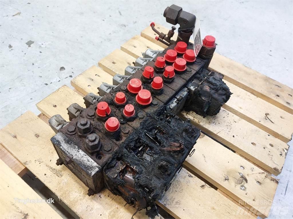 Hydrema 906B Hydrauliikka