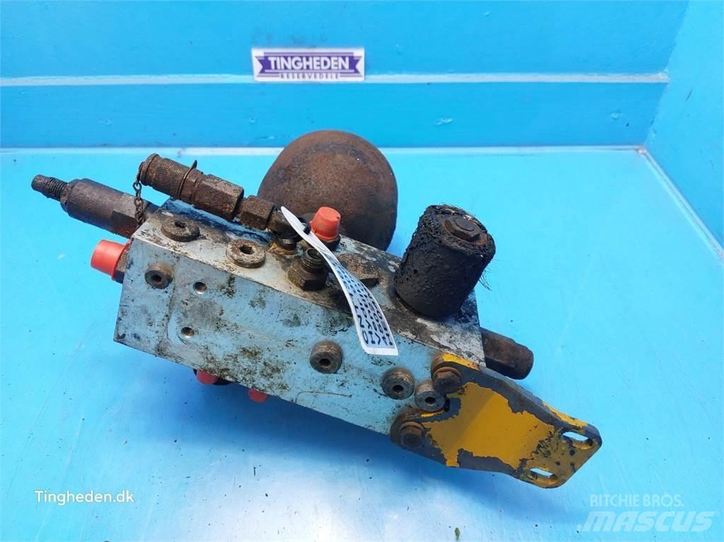 Hydrema 906B Hydrauliikka