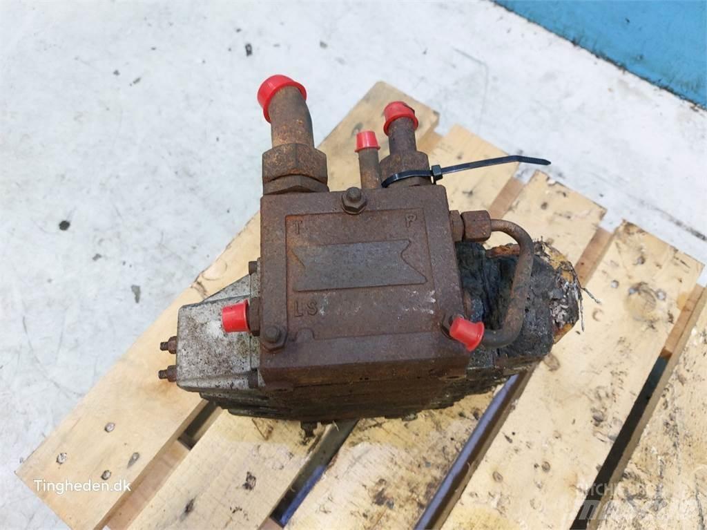 Hydrema 906B Hydrauliikka