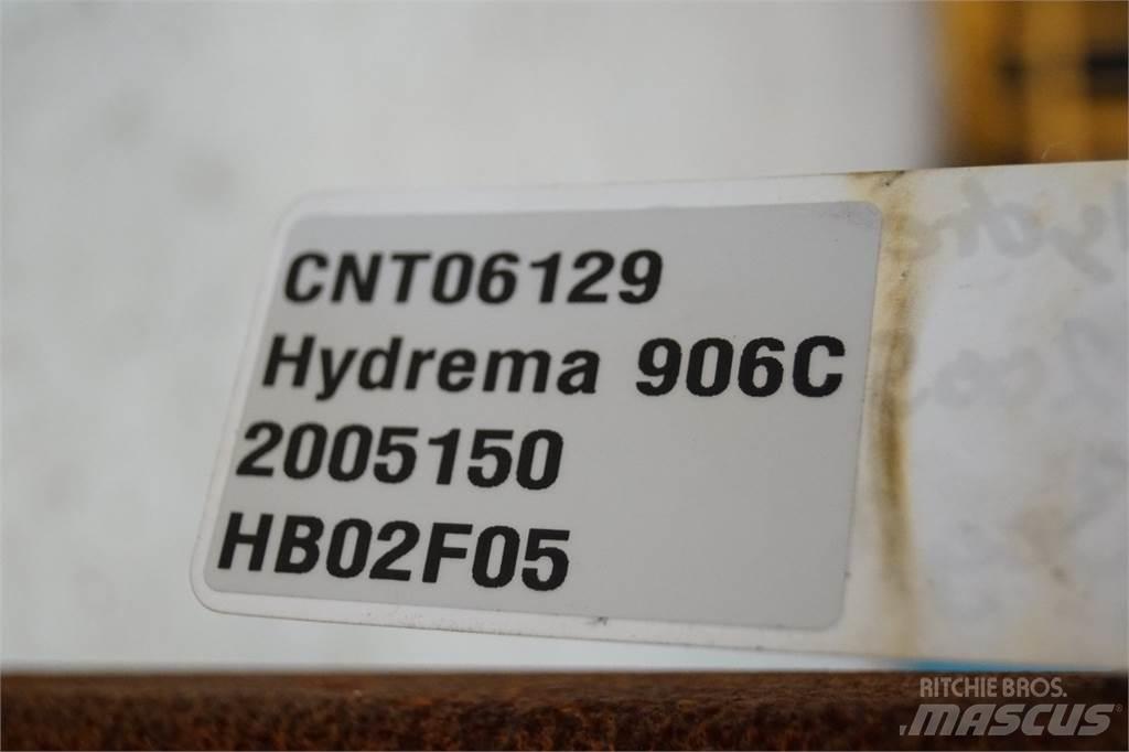 Hydrema 906C Ohjaamo ja sisusta
