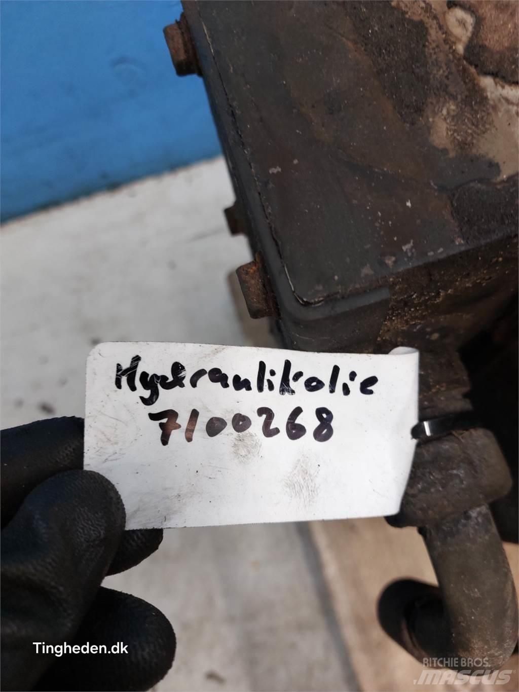 Hydrema 906C Jäähdyttimet