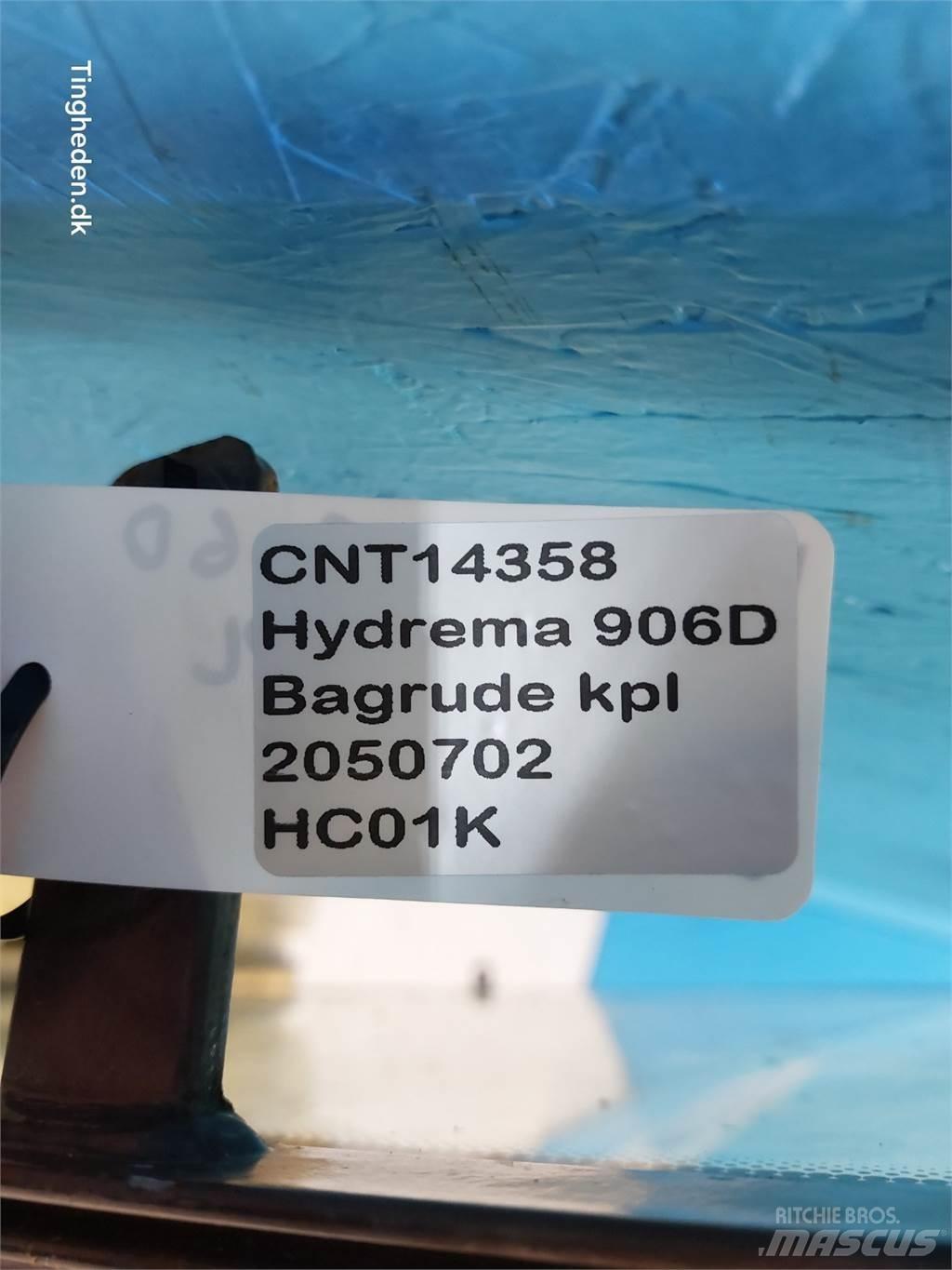 Hydrema 906D Ohjaamo ja sisusta