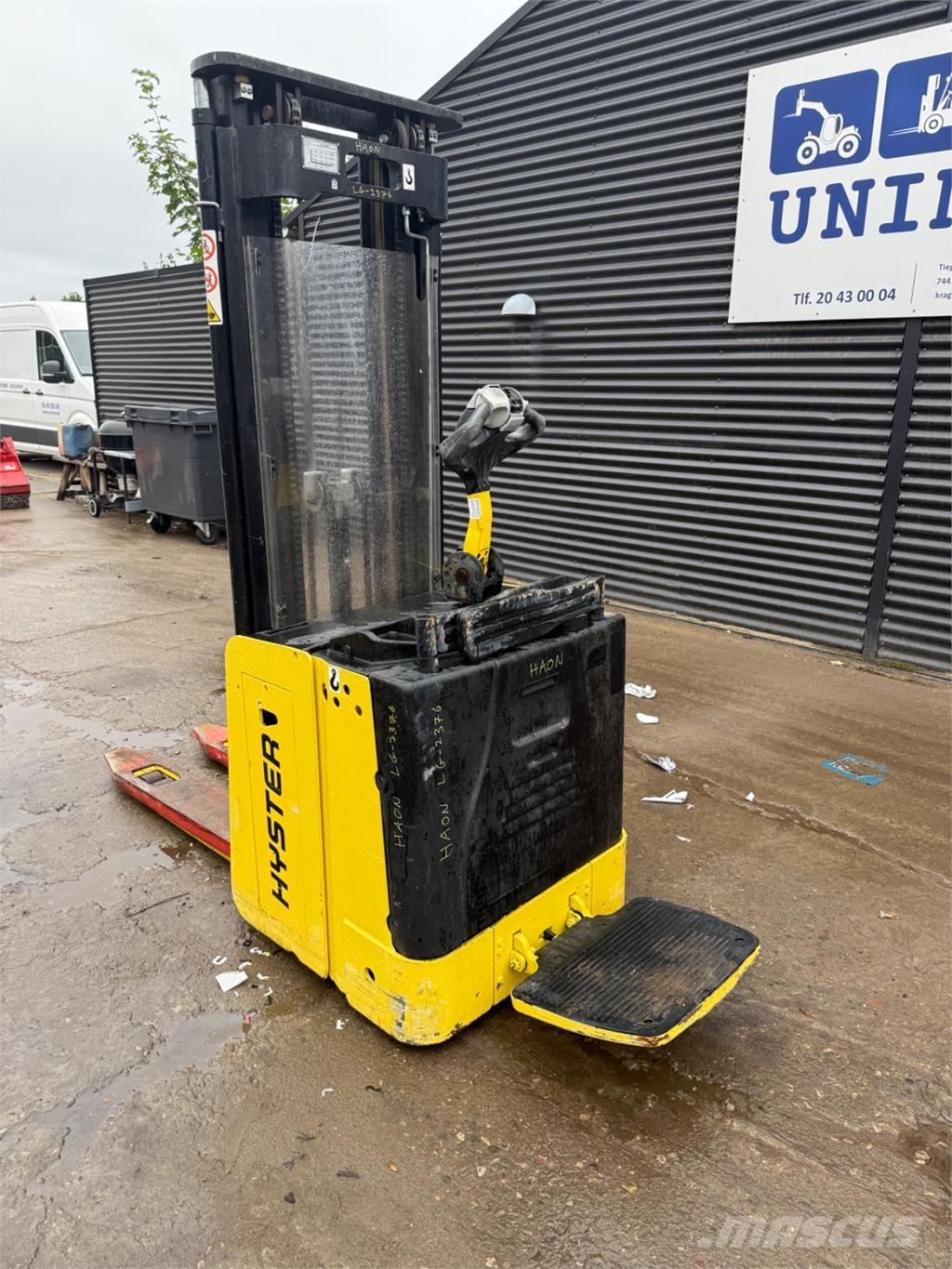 Hyster S1.5 Käsikäyttöiset pinoamisvaunut