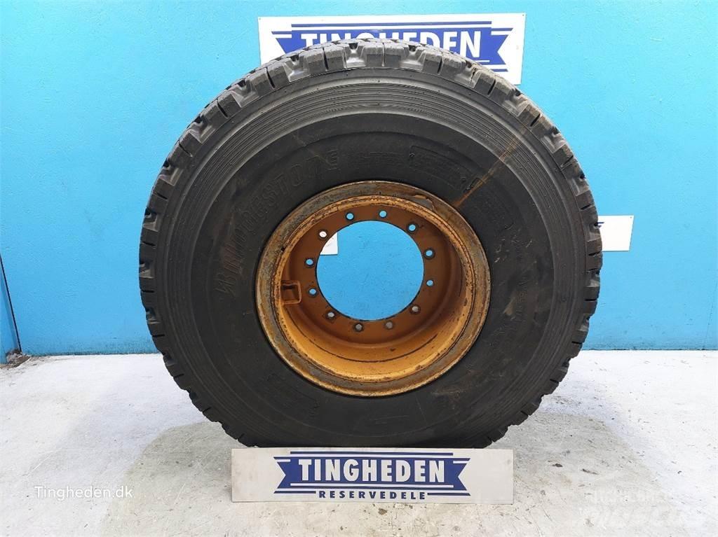 JCB 25 20.5R25 Renkaat ja vanteet