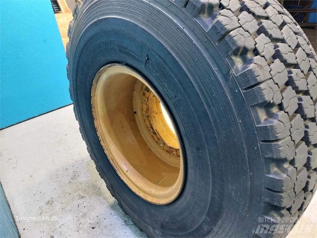 JCB 25 20.5R25 Renkaat ja vanteet