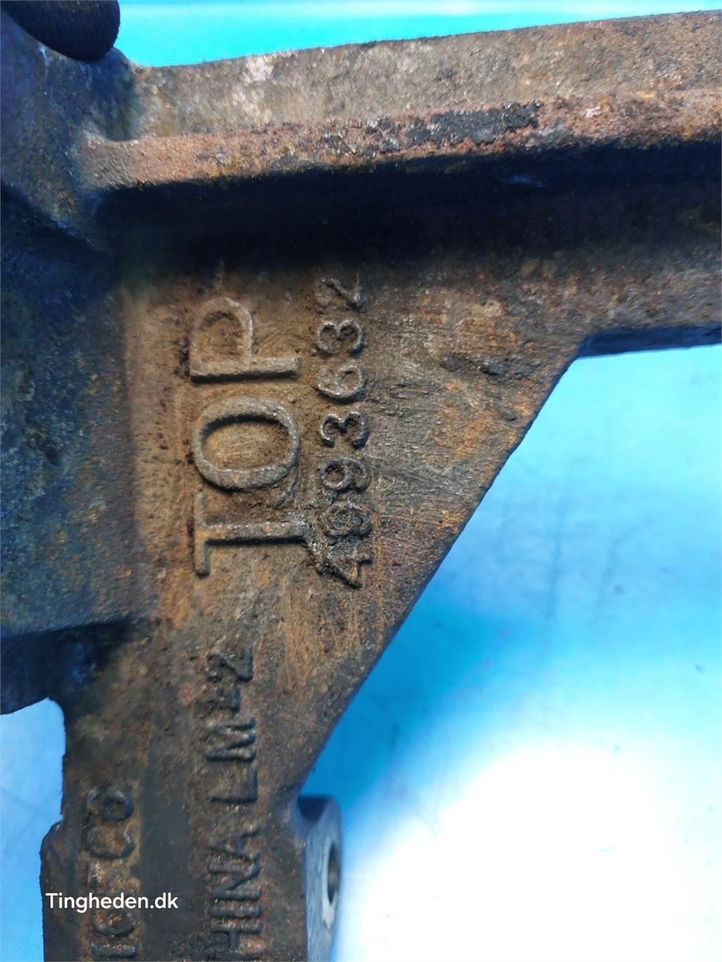 JCB 427 HL Moottorit