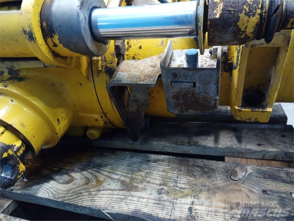 JCB 530 Akselit