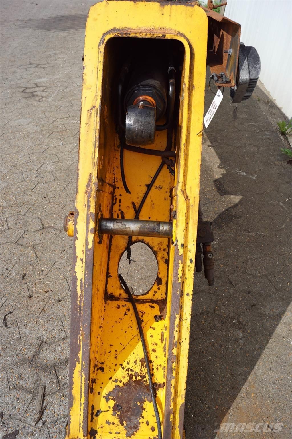 JCB 536-70 Puomit