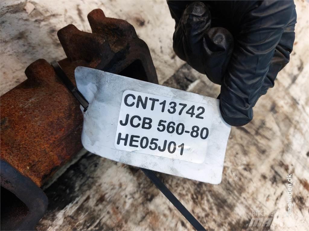 JCB 560-80 Moottorit