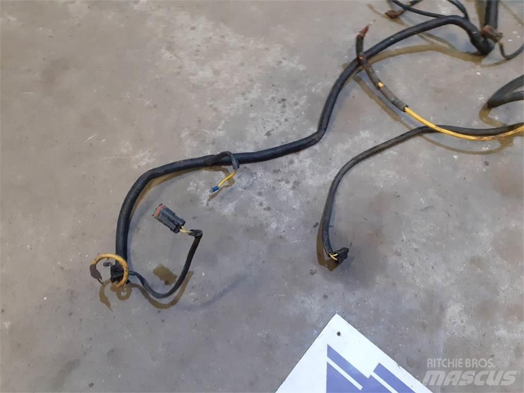 JCB 8052 Sähkö ja elektroniikka