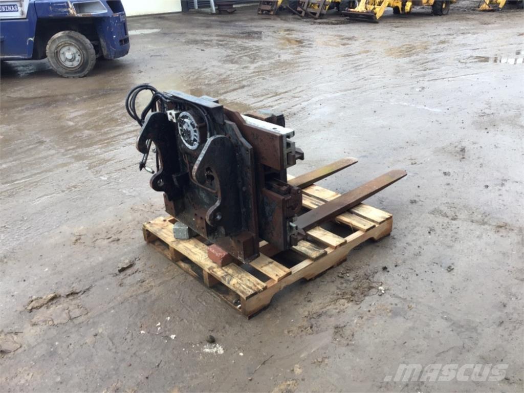 JCB beslag Kourat
