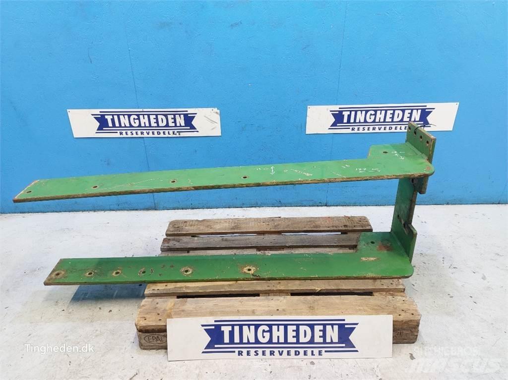John Deere  Etukuormaimen varusteet